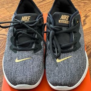 Womens Nike Flex Trainers